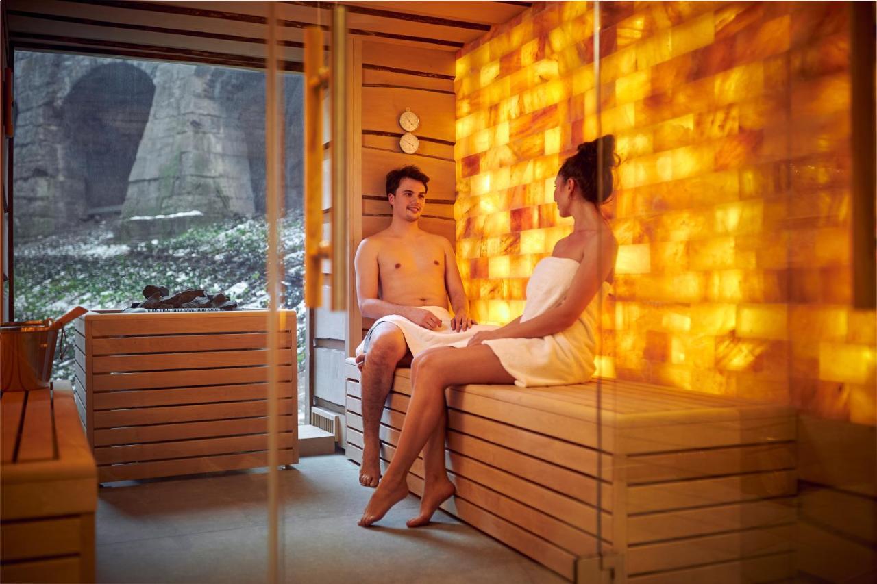 Hotel Der Valk Sélys & 4*
